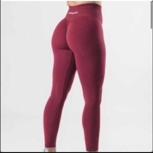 Alphalete Amplify Leggings  Wisteria